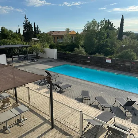 014 Provencal - Proche D'aix En Provence